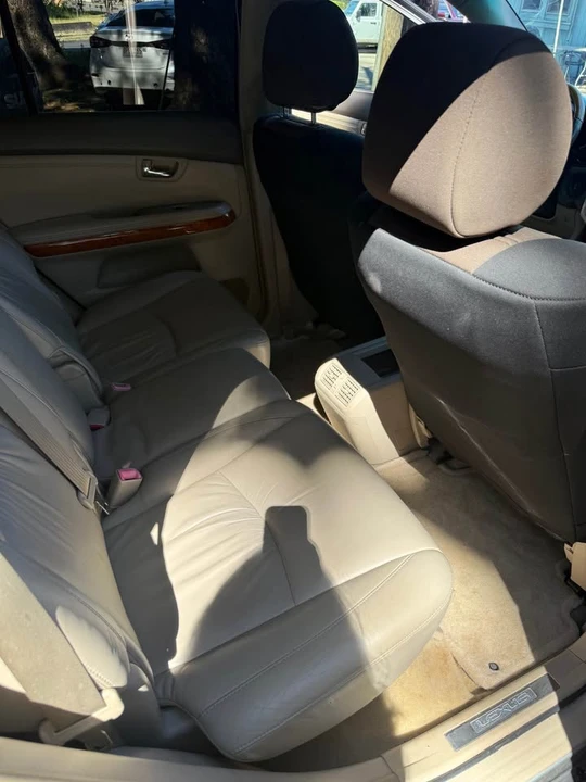 2004 Lexus RX 2nd Gen - Image 5 of 8