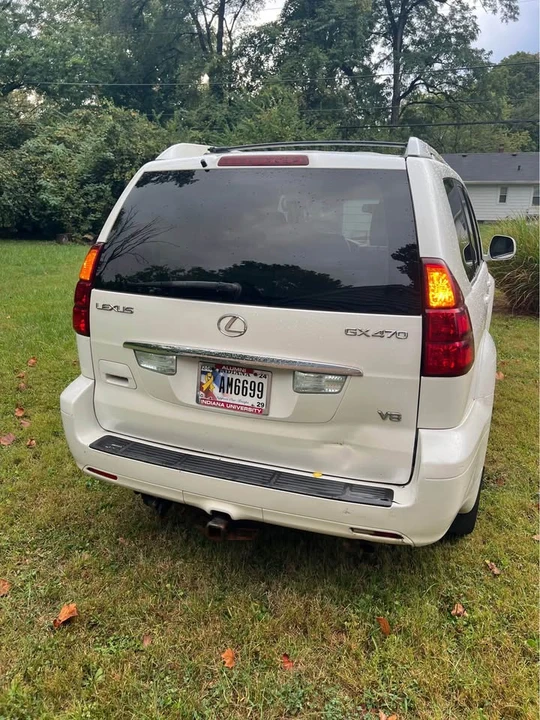 2004 Lexus GX 1st Gen - Image 2 of 10