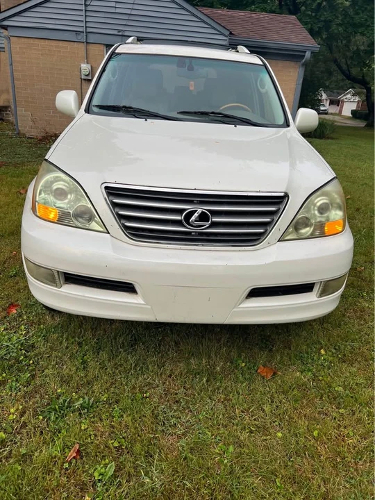 2004 Lexus GX 1st Gen - Image 7 of 10