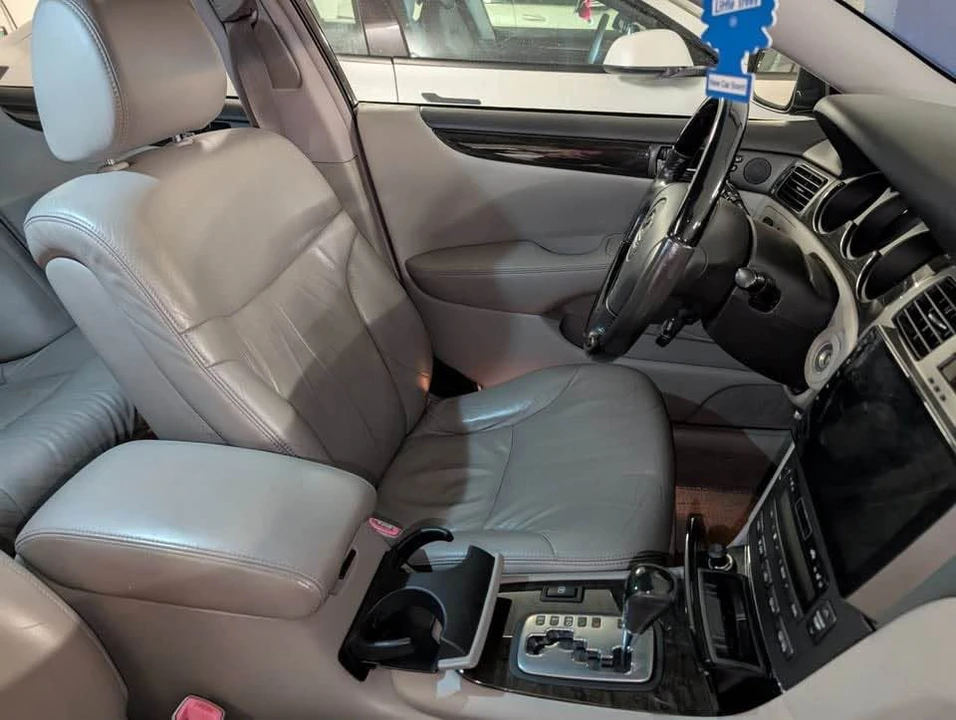 2004 Lexus ES 4th Gen - Image 18 of 20