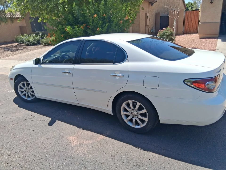 2004 Lexus ES 4th Gen - Image 3 of 6