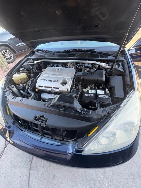 2004 Lexus ES 3rd Gen - Image 2 of 12