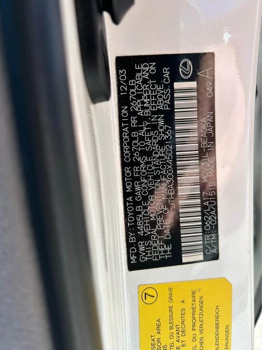 2004 Lexus ES 4th Gen - Image 9 of 20