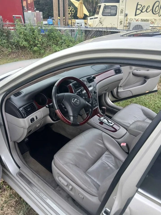2004 Lexus ES 3rd Gen - Image 4 of 6