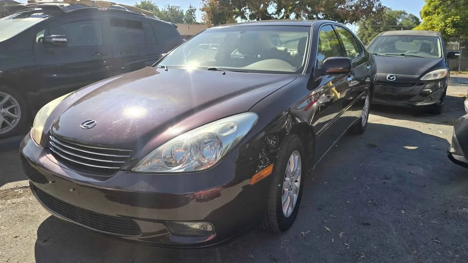 2004 Lexus ES 4th Gen - Image 5 of 10