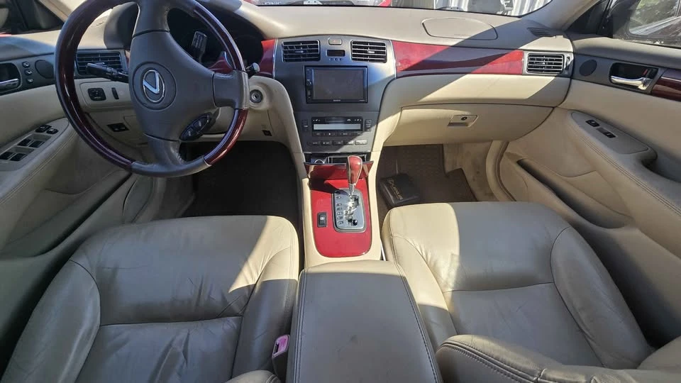 2004 Lexus ES 4th Gen - Image 6 of 10