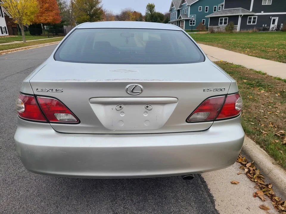 2004 Lexus ES 3rd Gen - Image 6 of 11