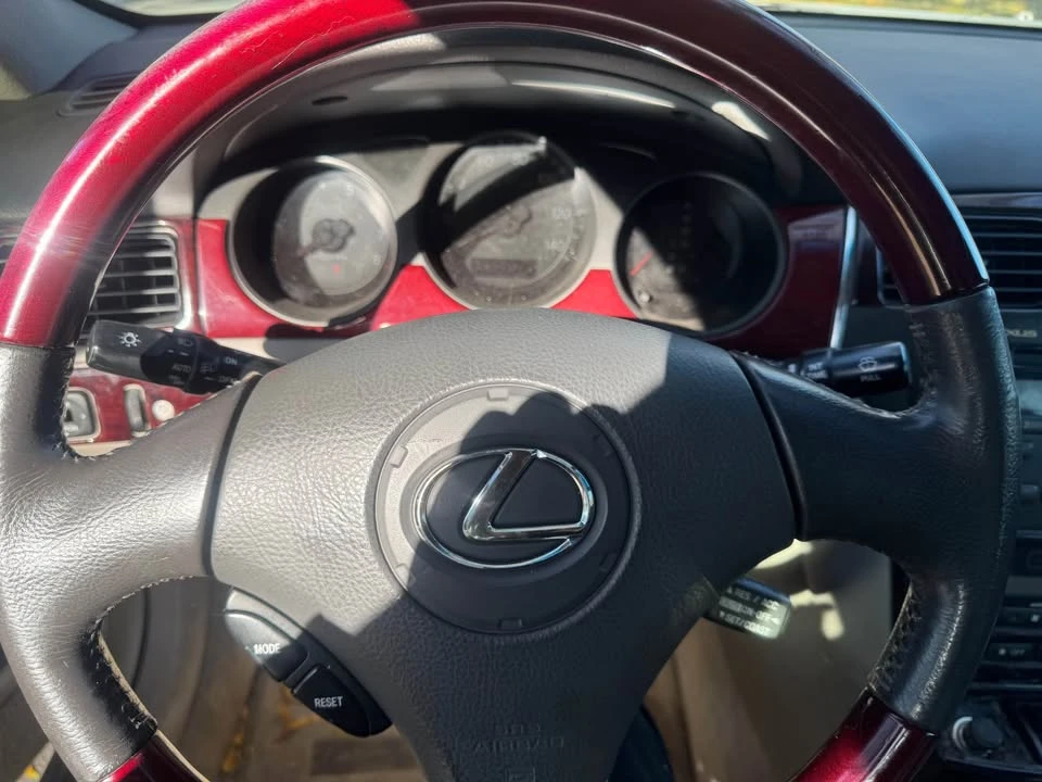 2004 Lexus ES 4th Gen - Image 5 of 8