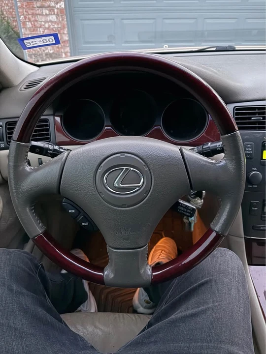 2004 Lexus ES 3rd Gen - Image 12 of 14
