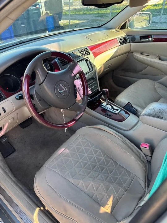 2004 Lexus ES 4th Gen - Image 4 of 5