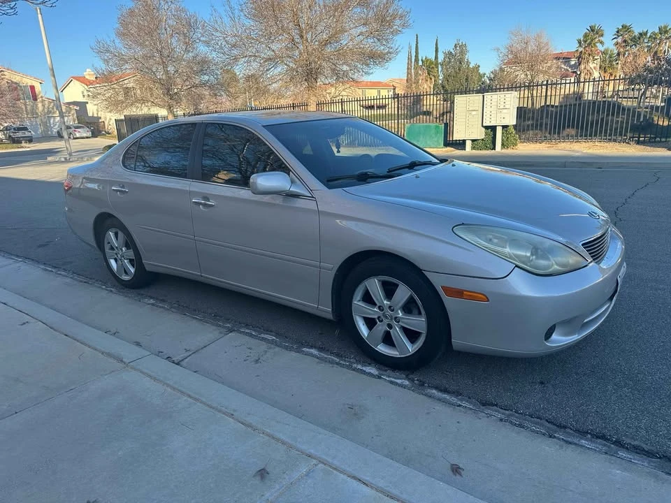 2004 Lexus ES 3rd Gen - Image 4 of 7