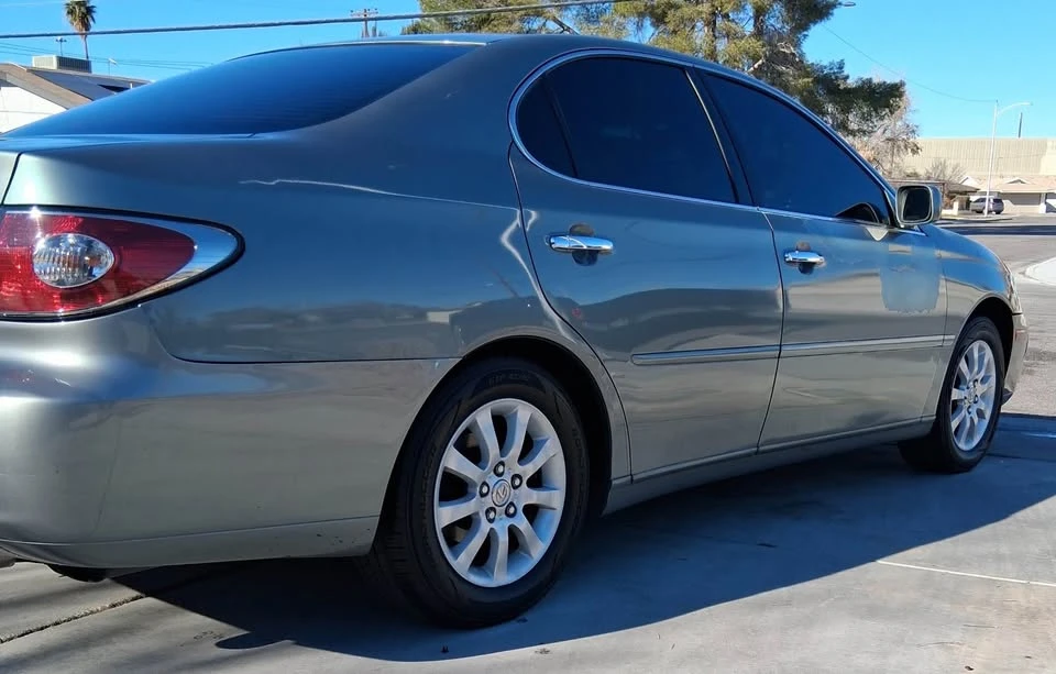 2004 Lexus ES 4th Gen - Image 2 of 4