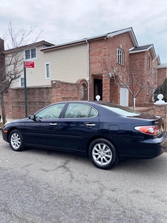 2004 Lexus ES 3rd Gen - Image 2 of 8