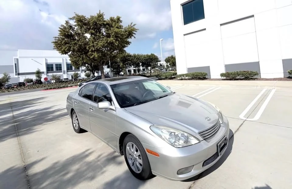 2004 Lexus ES 3rd Gen - Image 3 of 6