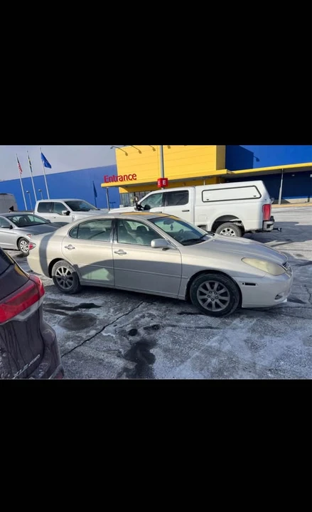 2004 Lexus ES 3rd Gen - Image 2 of 8