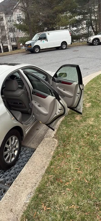 2004 Lexus ES 4th Gen - Image 5 of 9