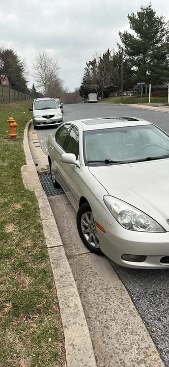 2004 Lexus ES 4th Gen - Image 4 of 9