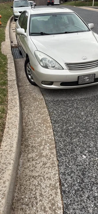2004 Lexus ES 4th Gen - Image 2 of 9