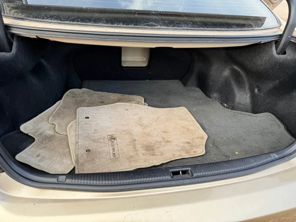 2004 Lexus ES 4th Gen - Image 8 of 9