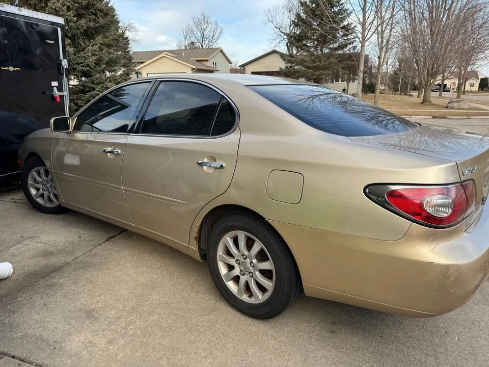 2004 Lexus ES 4th Gen - Image 4 of 9