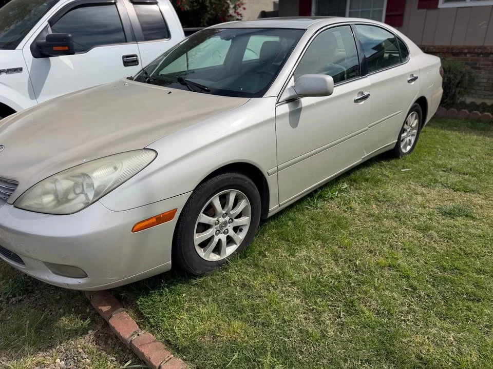 2004 Lexus ES 4th Gen - Image 3 of 5