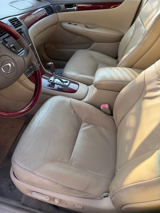 2004 Lexus ES 4th Gen - Image 7 of 10