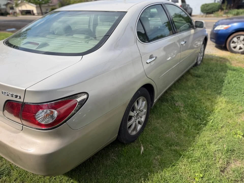 2004 Lexus ES 4th Gen - Image 4 of 5