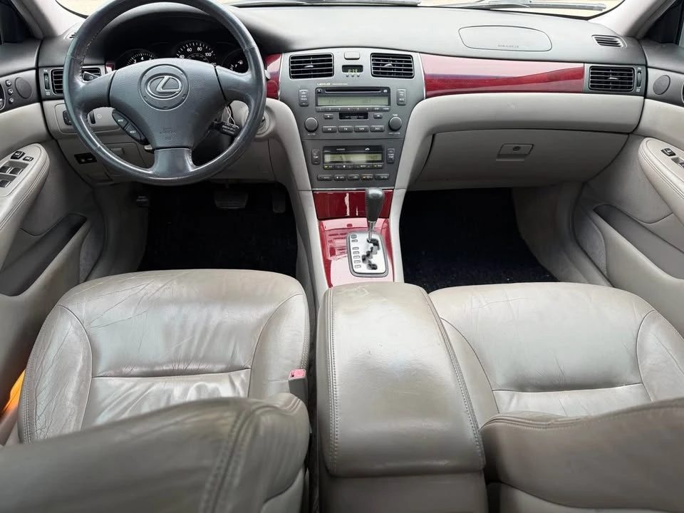 2004 Lexus ES 4th Gen - Image 2 of 7