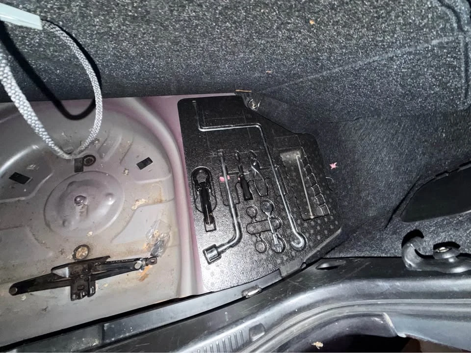 2004 Lexus ES 4th Gen - Image 11 of 18