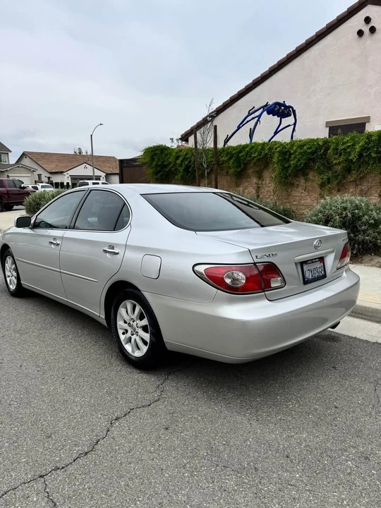2004 Lexus ES 4th Gen - Image 6 of 8