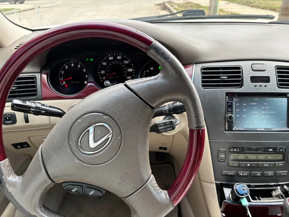 2004 Lexus ES 4th Gen - Image 8 of 8