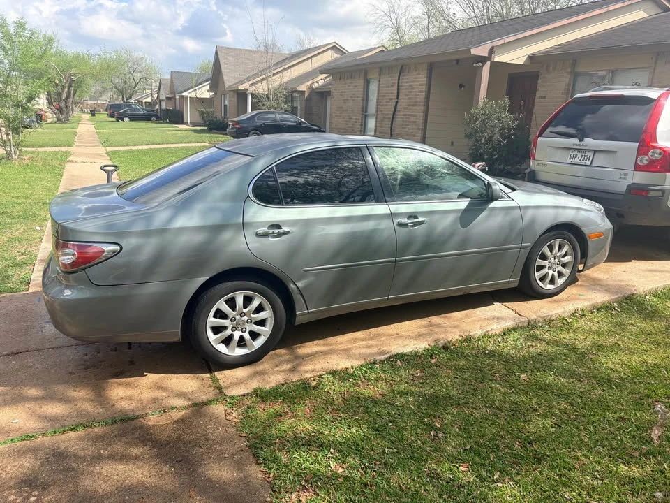 2004 Lexus ES 4th Gen - Image 3 of 7