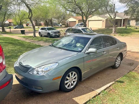 2004 Lexus ES 300 Sedan