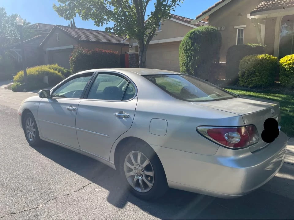 2004 Lexus ES 4th Gen - Image 5 of 11