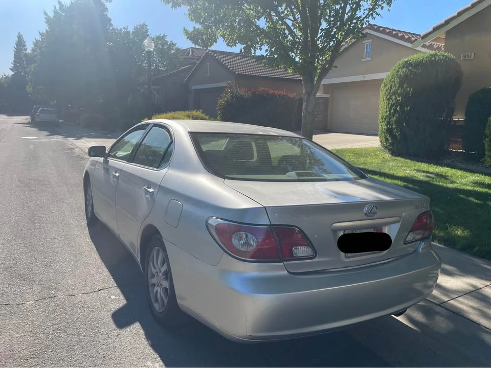 2004 Lexus ES 4th Gen - Image 3 of 11