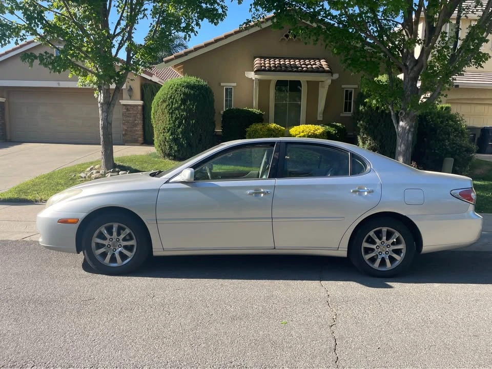 2004 Lexus ES 4th Gen - Image 7 of 11
