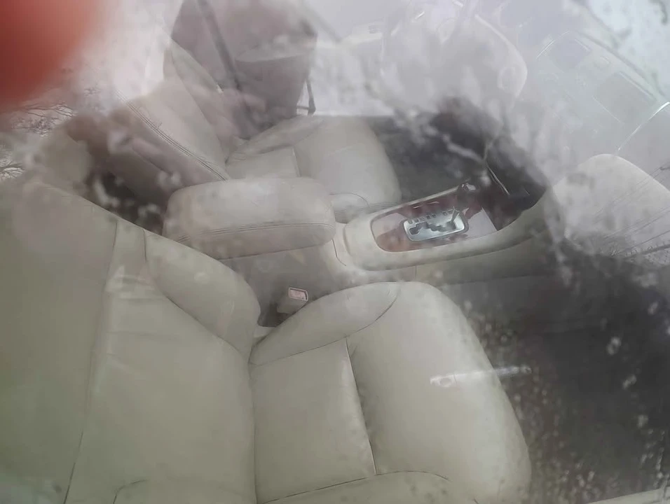 2004 Lexus ES 4th Gen - Image 4 of 4