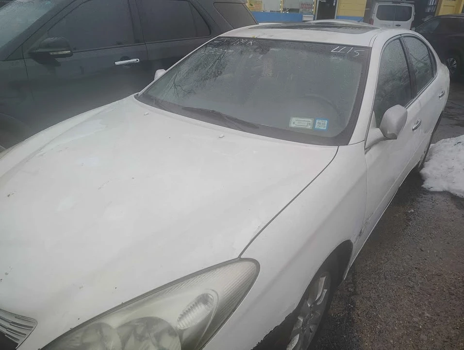 2004 Lexus ES 4th Gen - Image 3 of 4