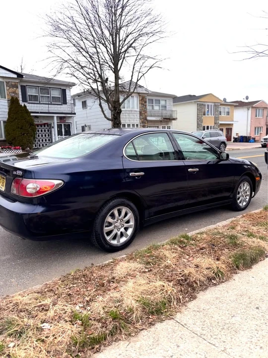 2004 Lexus ES 4th Gen - Image 2 of 6