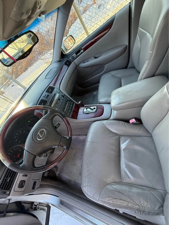 2004 Lexus ES 4th Gen - Image 3 of 10