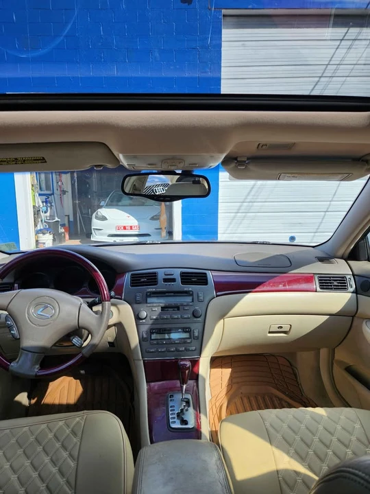 2004 Lexus ES 4th Gen - Image 5 of 6