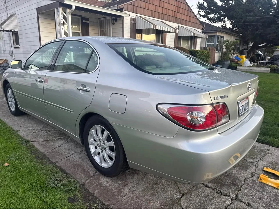 2004 Lexus ES 4th Gen - Image 4 of 10
