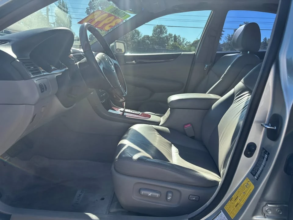 2004 Lexus ES 4th Gen - Image 11 of 14