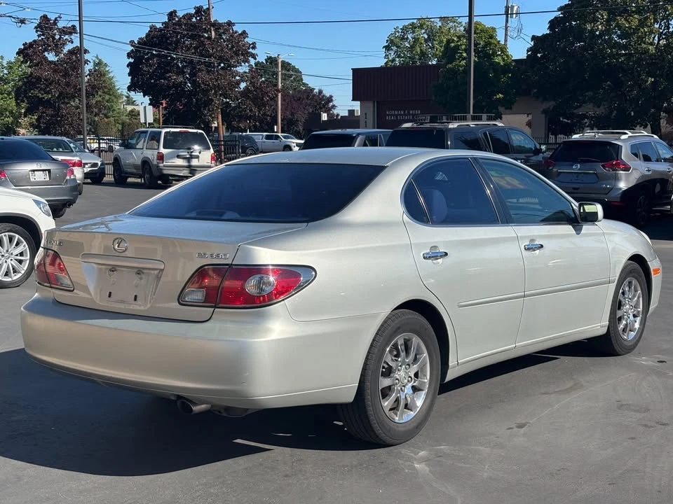 2004 Lexus ES 4th Gen - Image 5 of 14