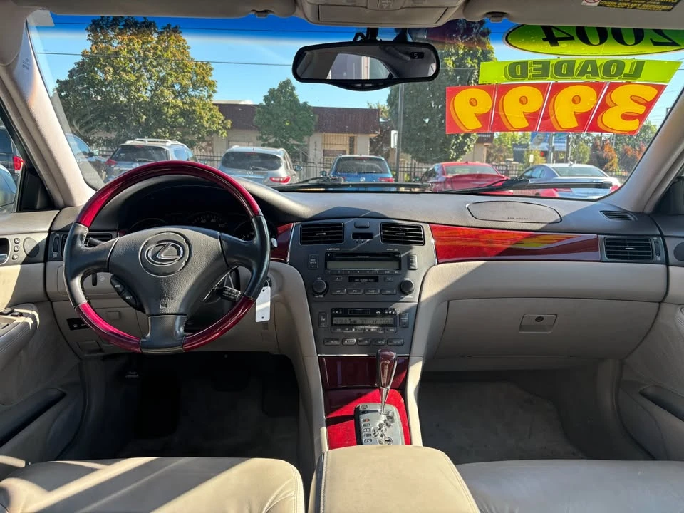 2004 Lexus ES 4th Gen - Image 12 of 14