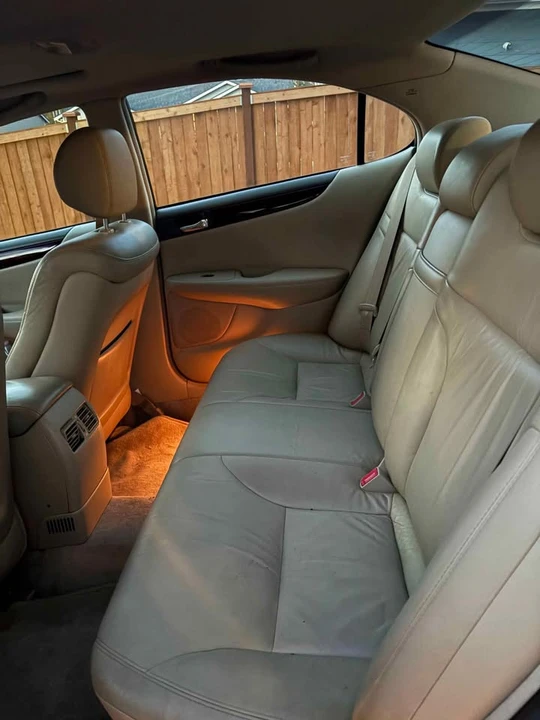 2004 Lexus ES 4th Gen - Image 8 of 9