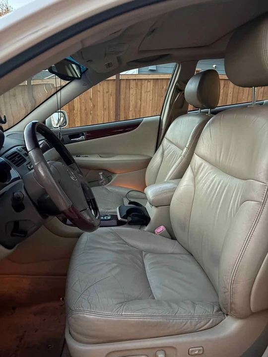 2004 Lexus ES 4th Gen - Image 7 of 9