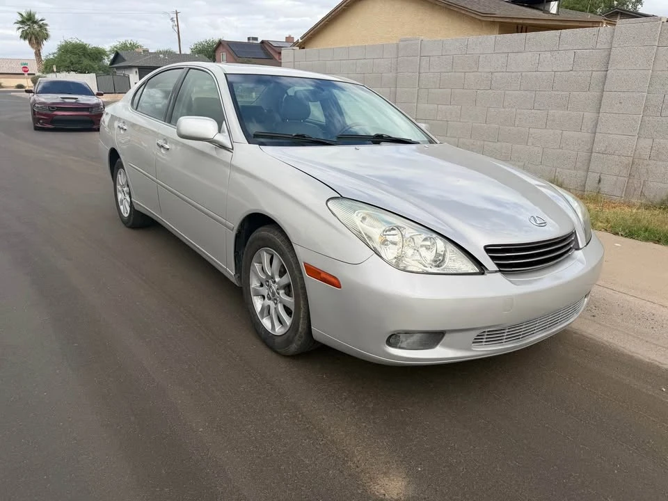 2004 Lexus ES 4th Gen - Image 2 of 6