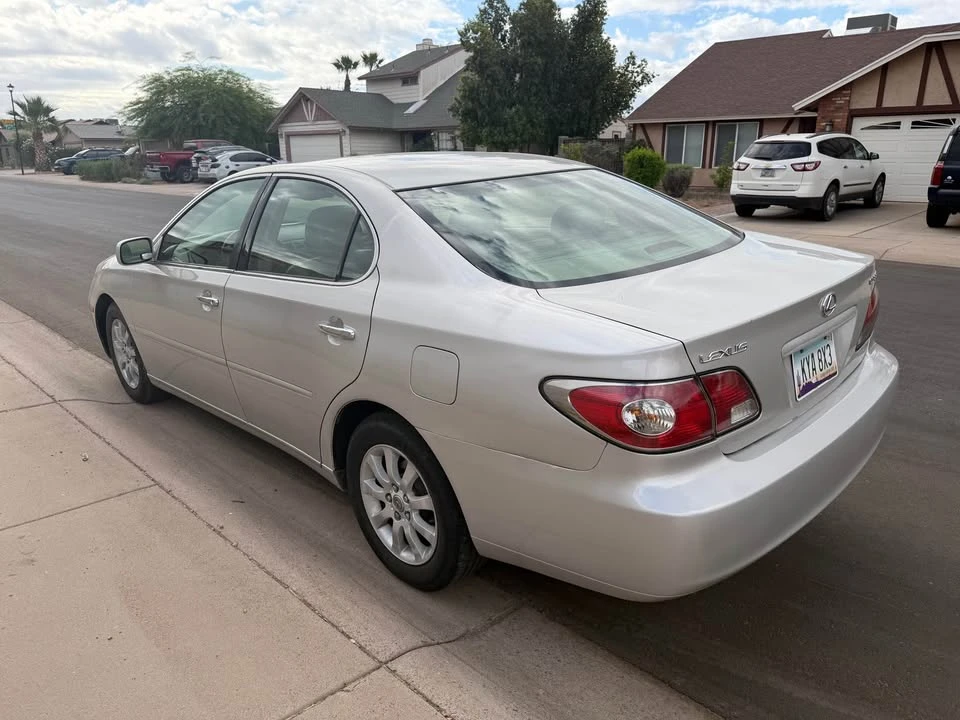 2004 Lexus ES 4th Gen - Image 4 of 6