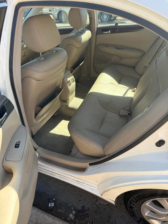 2004 Lexus ES 4th Gen - Image 9 of 9